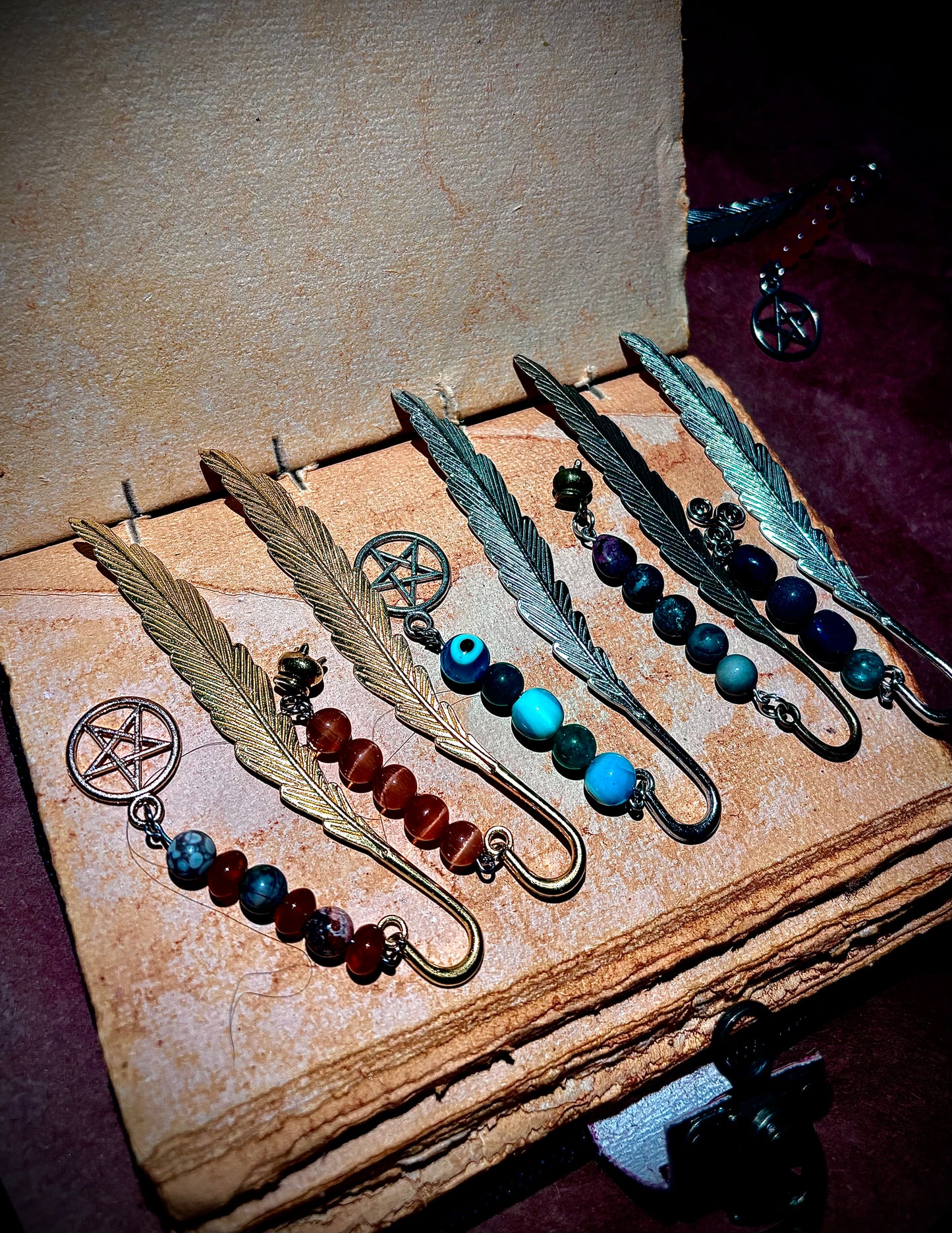 Bookmarks random