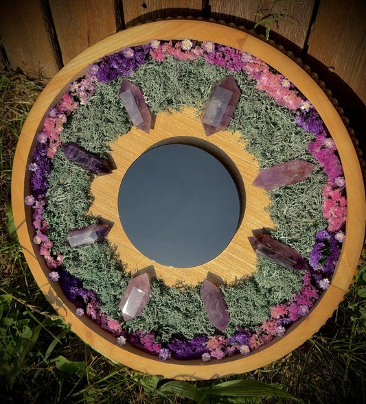 The Amethyst Eye Scrying Mirror