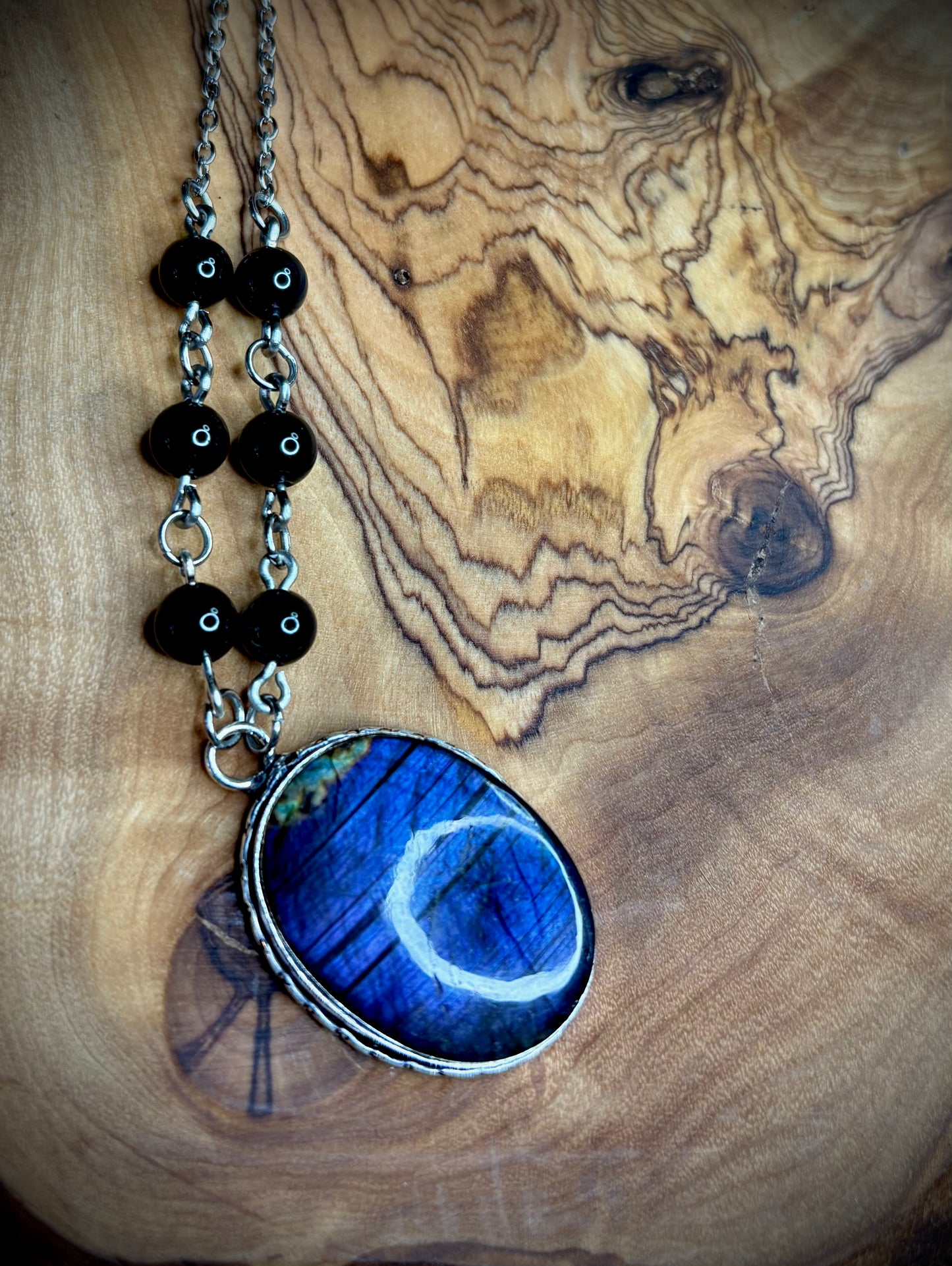 Purple-Flash Oval Labradorite Necklace