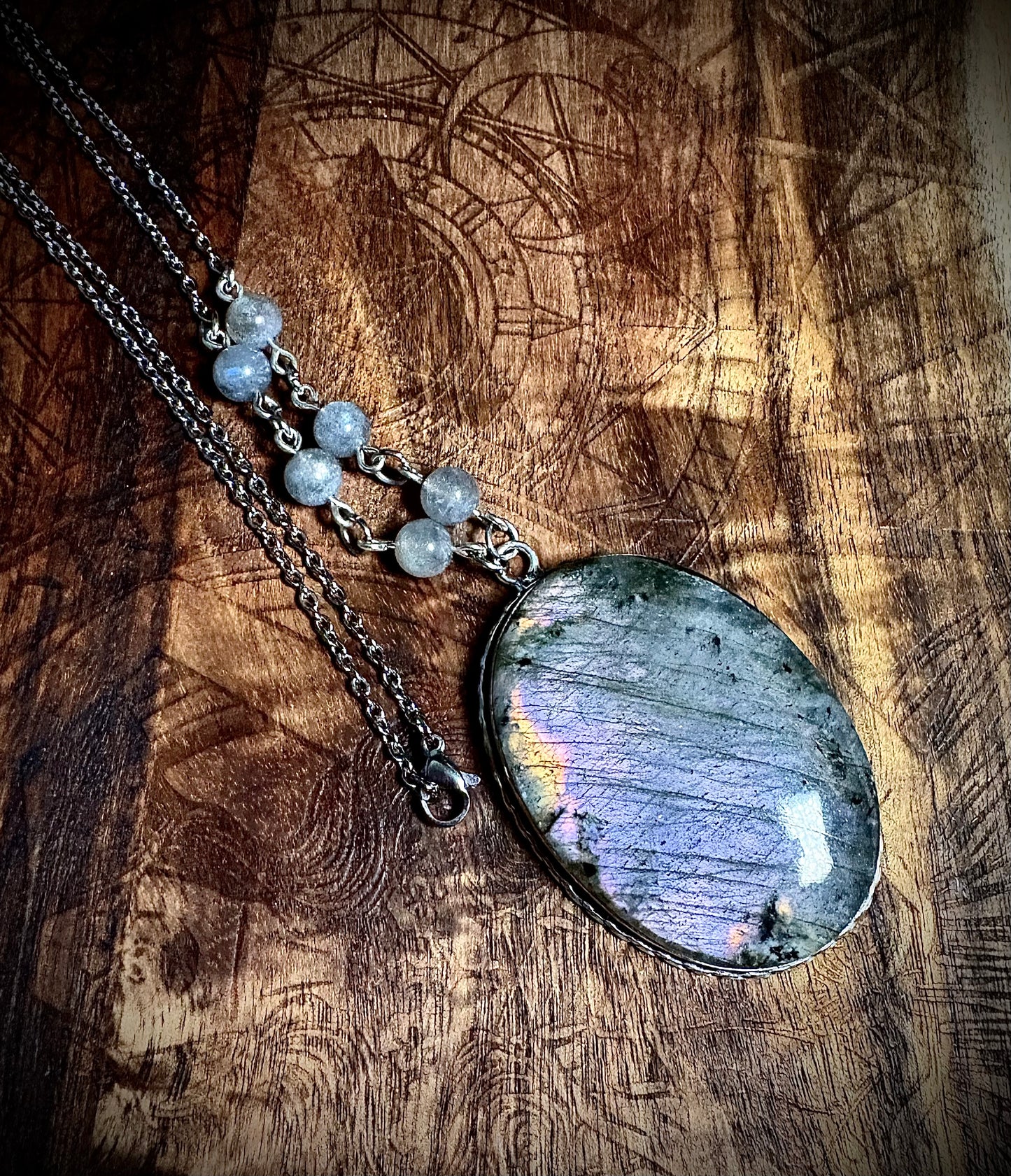 Lg Twilight Flash Labradorite Necklace