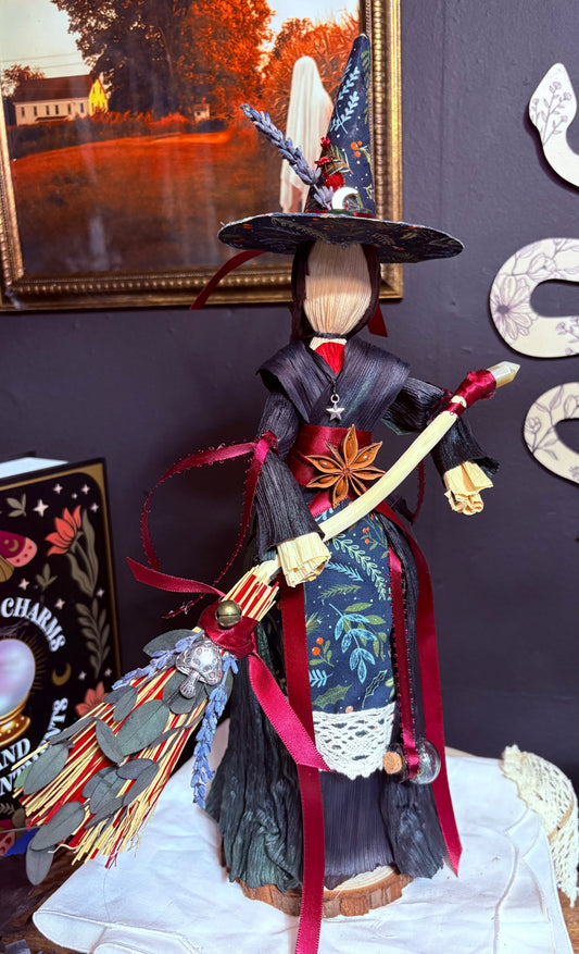 Holly yule witch