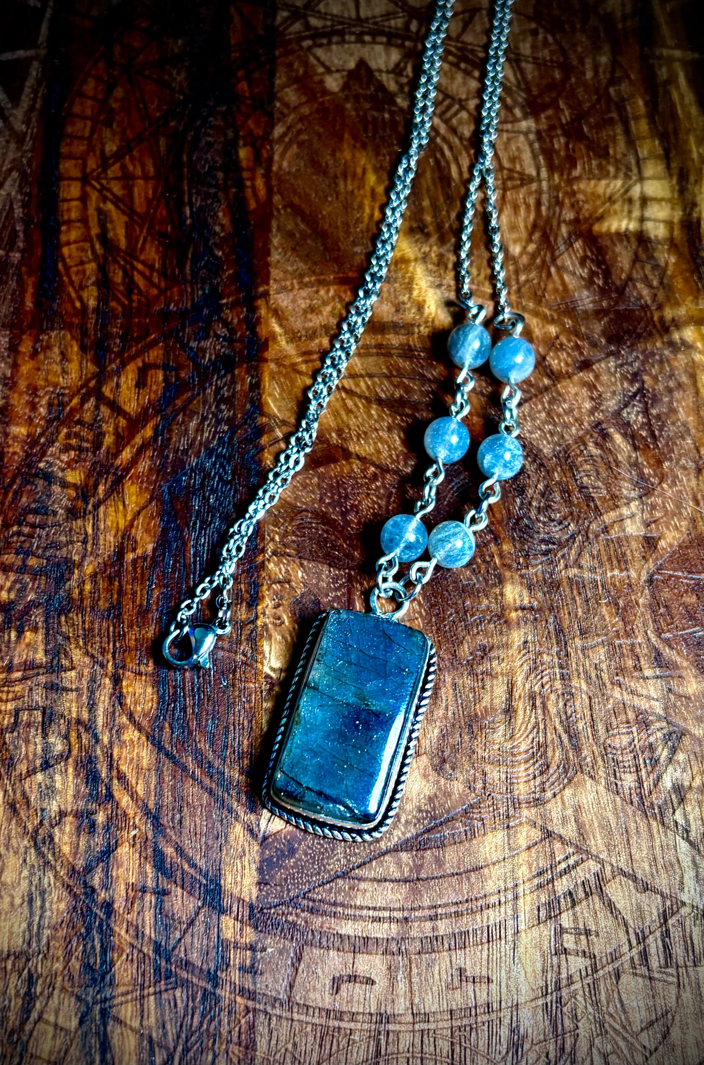 Purple flash Flash Labradorite Rectangle Necklace