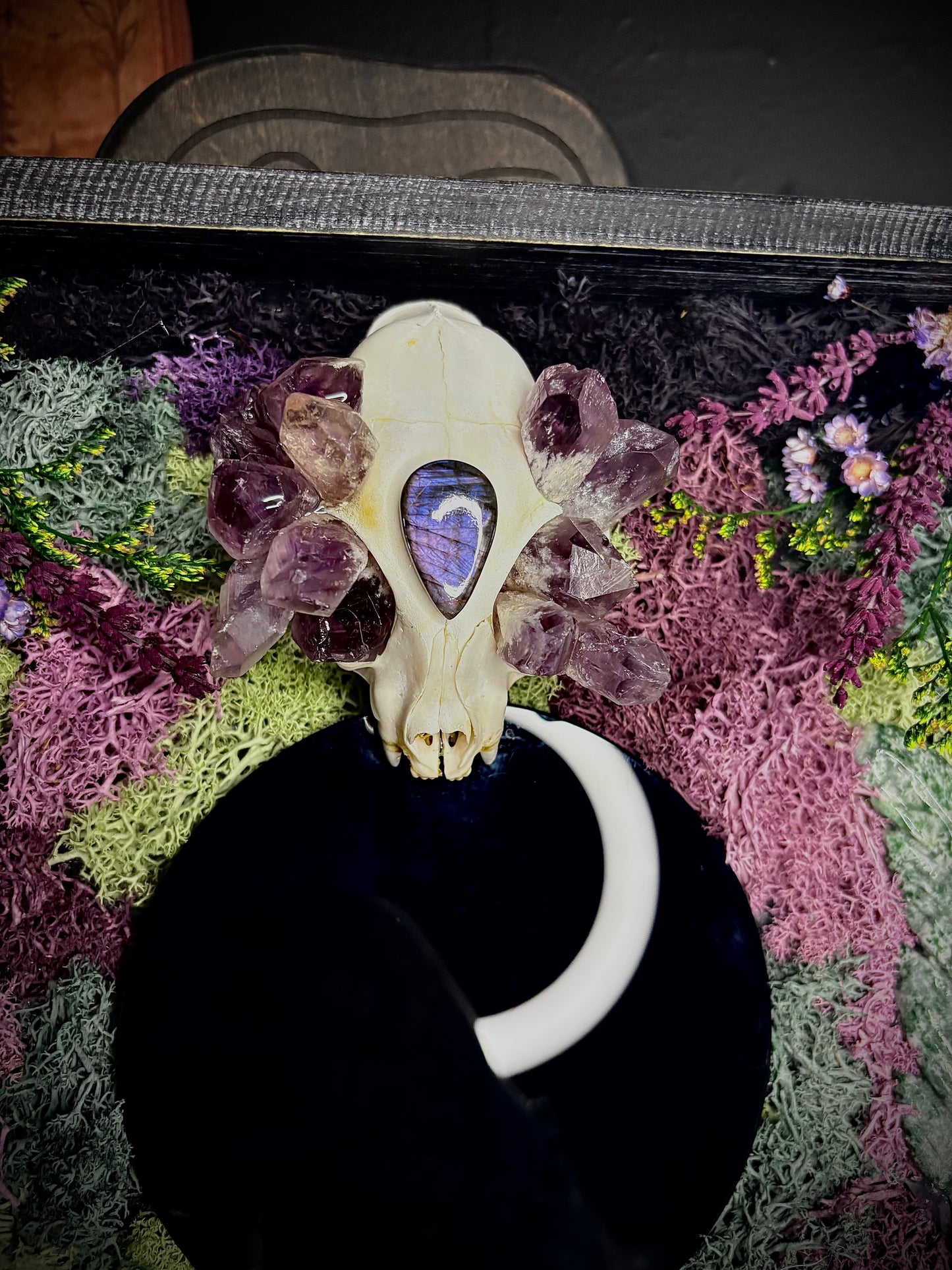 The Lavender Familiar Scrying Mirror
