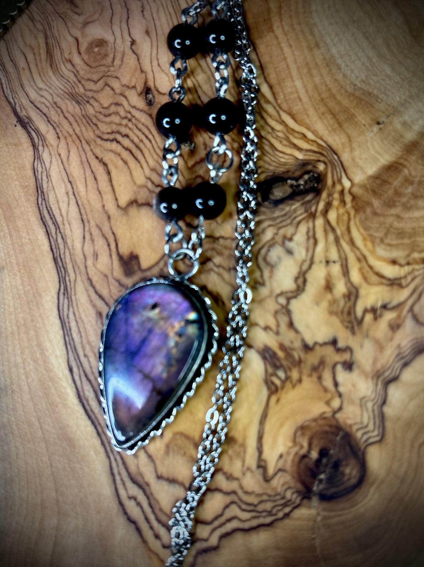 Purple-Flash Teardrop Labradorite Necklace
