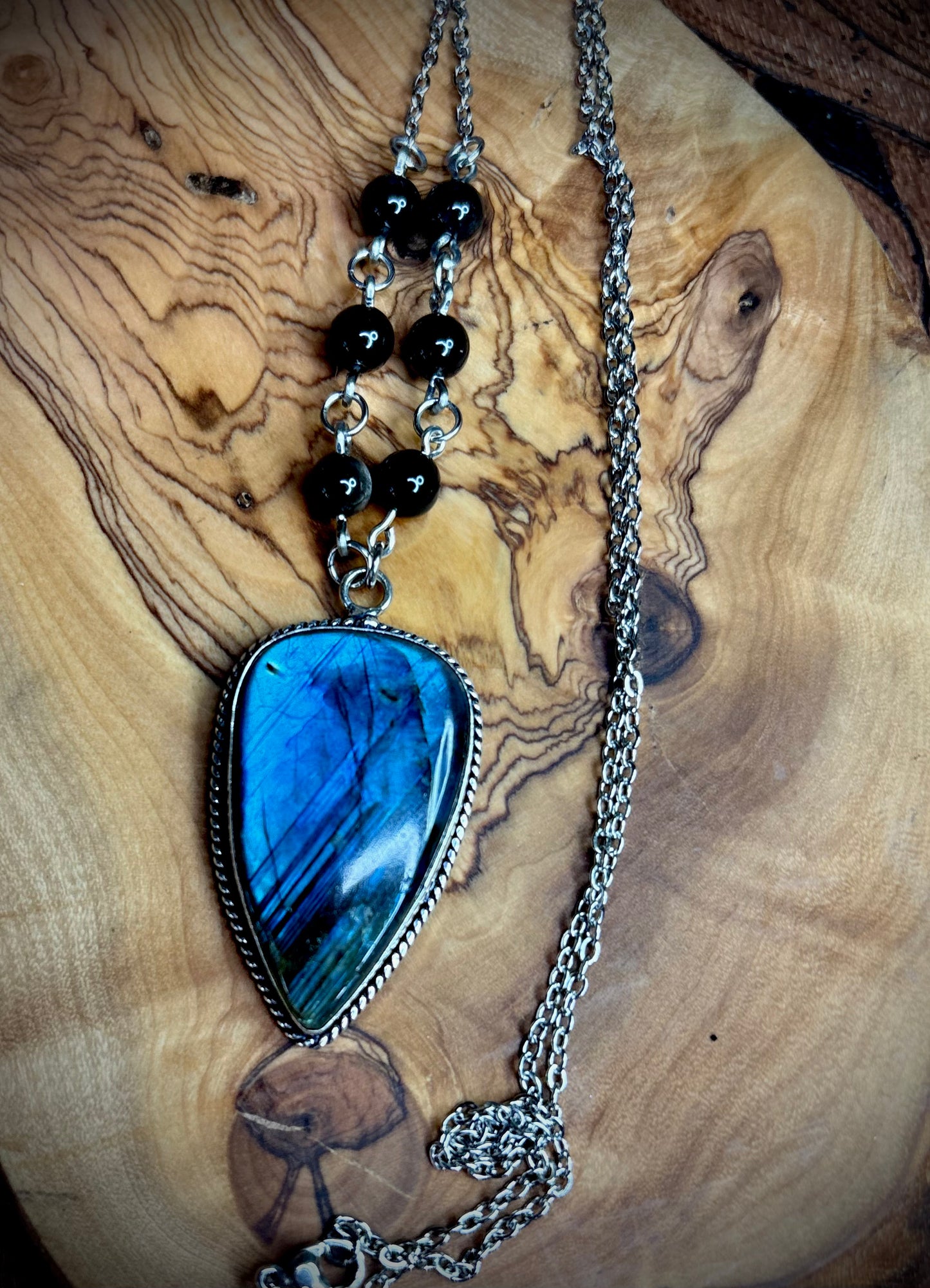 Blue-Flash Shield Labradorite Necklace