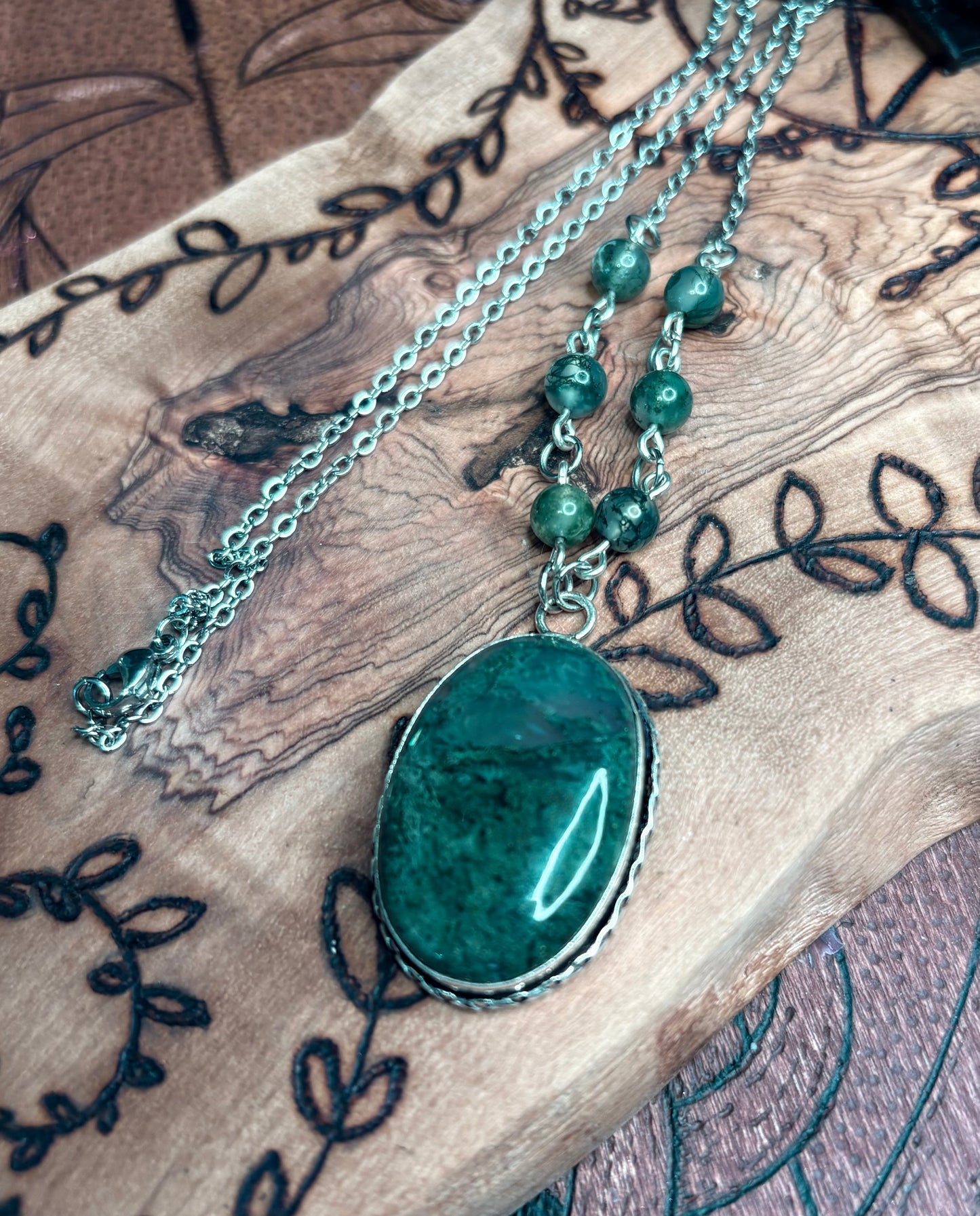 Moss Agate Oval Necklace