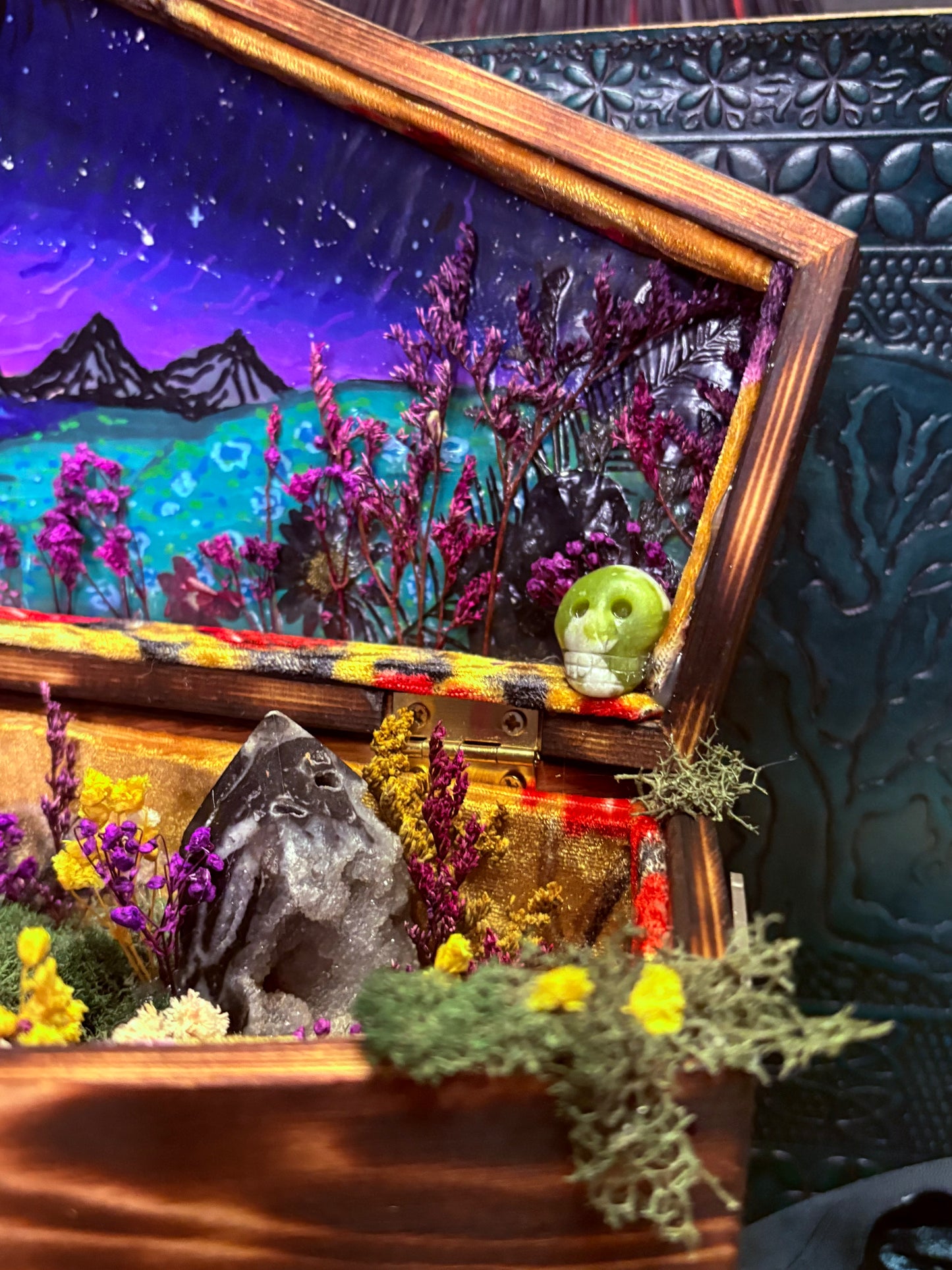 Death’s Garden : 1/1 Death Card Casket