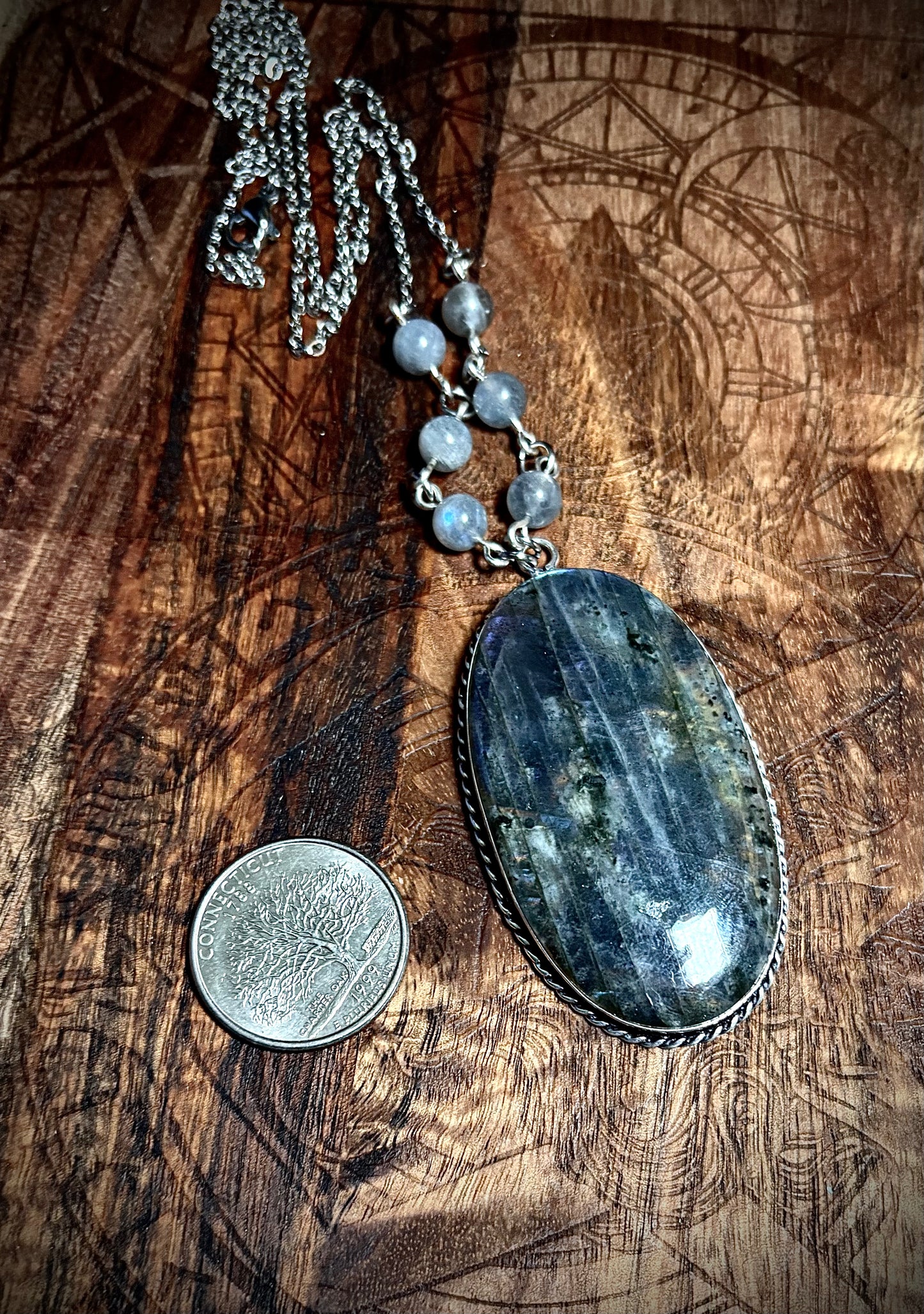 Xl Twilight Flash Labradorite Necklace