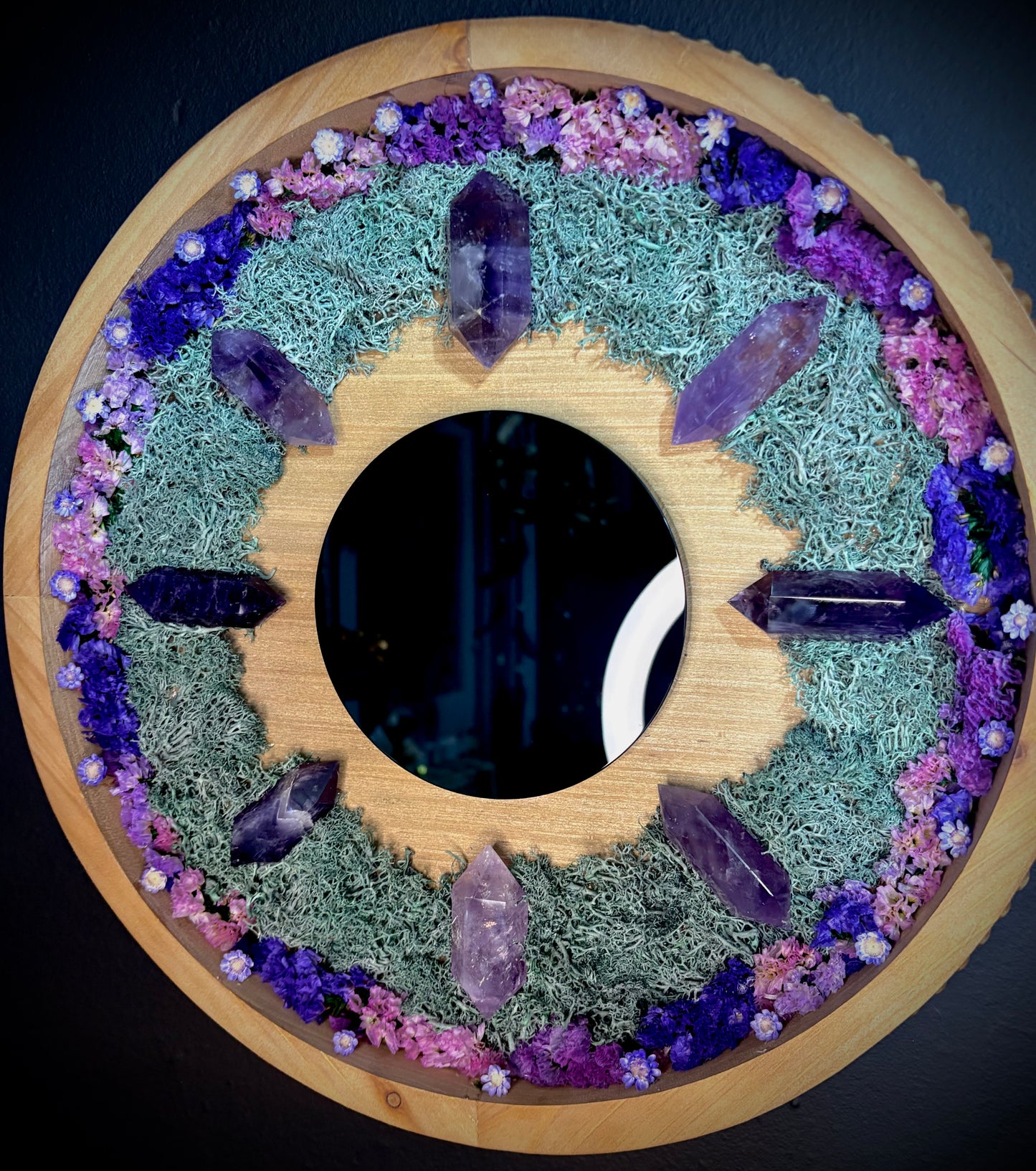 The Amethyst Eye Scrying Mirror