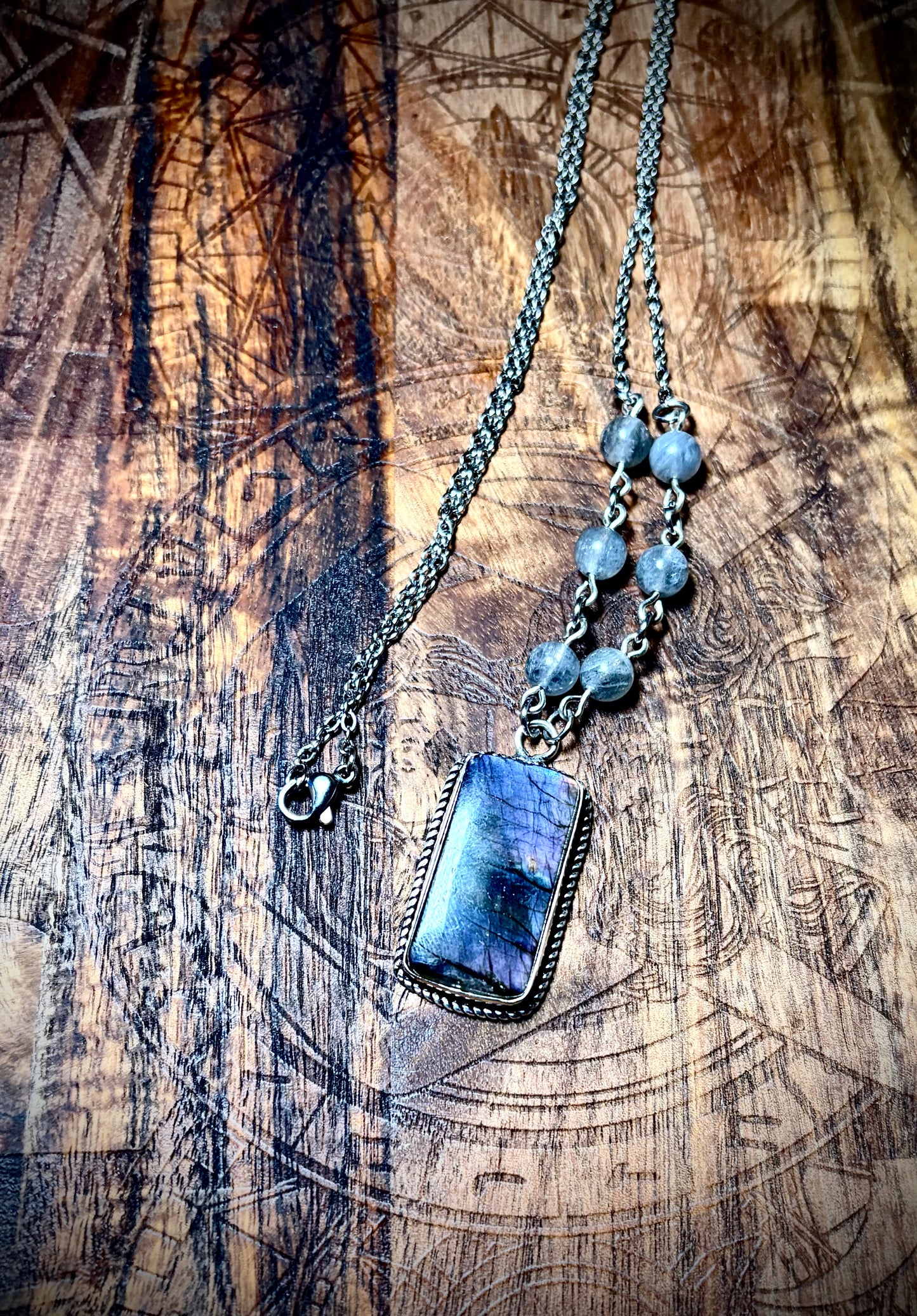 Purple flash Flash Labradorite Rectangle Necklace
