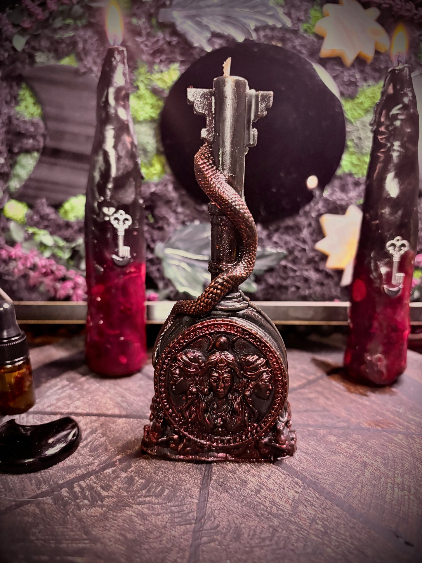 4” Hekate Key Candle