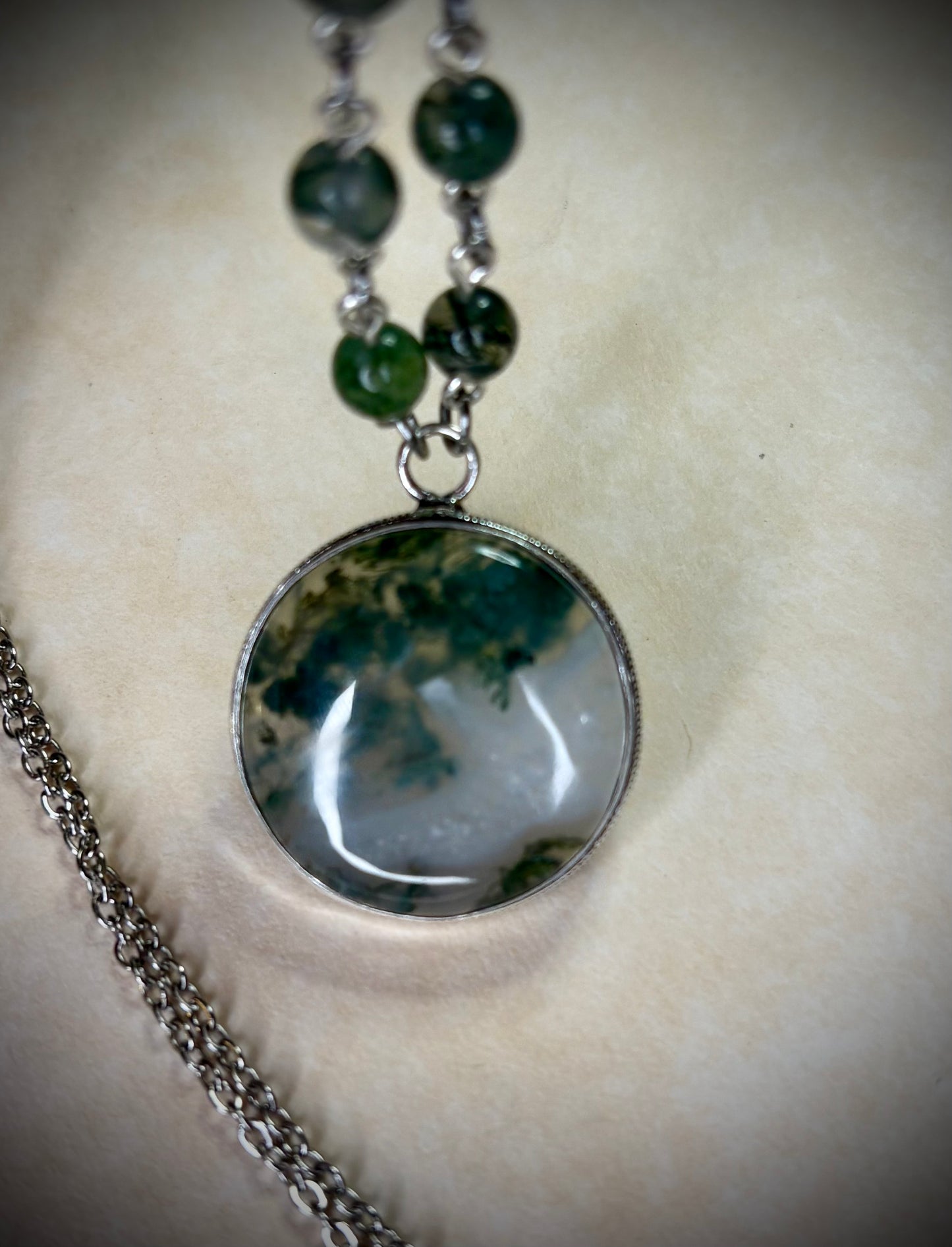 Moss Agate Necklace (round)