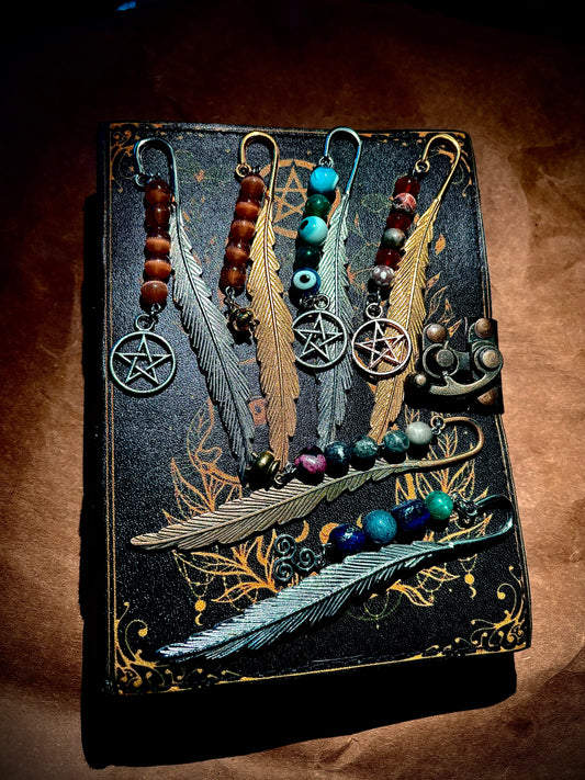 Bookmarks random