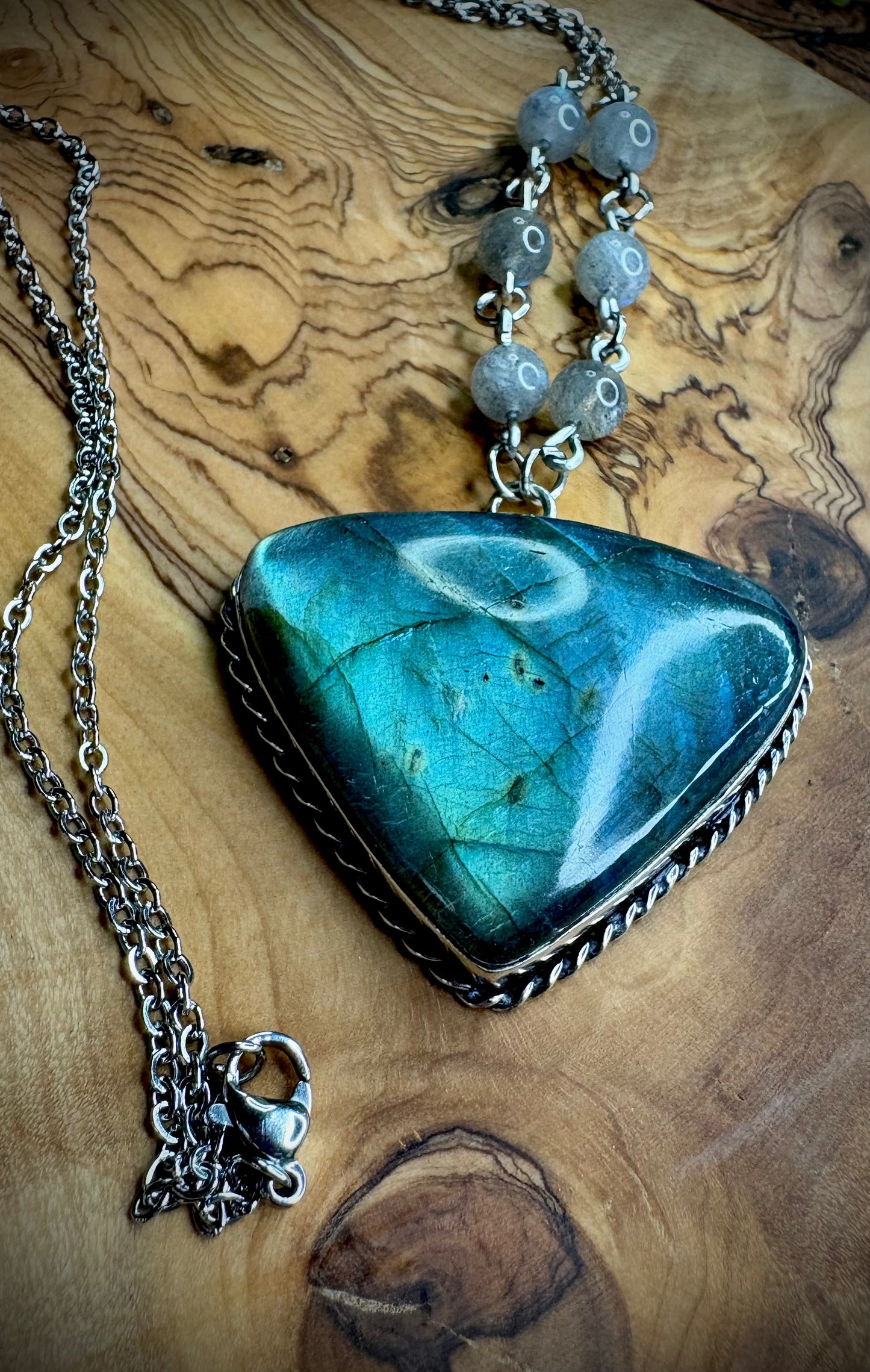 Large Blue-Green Labradorite Necklace
