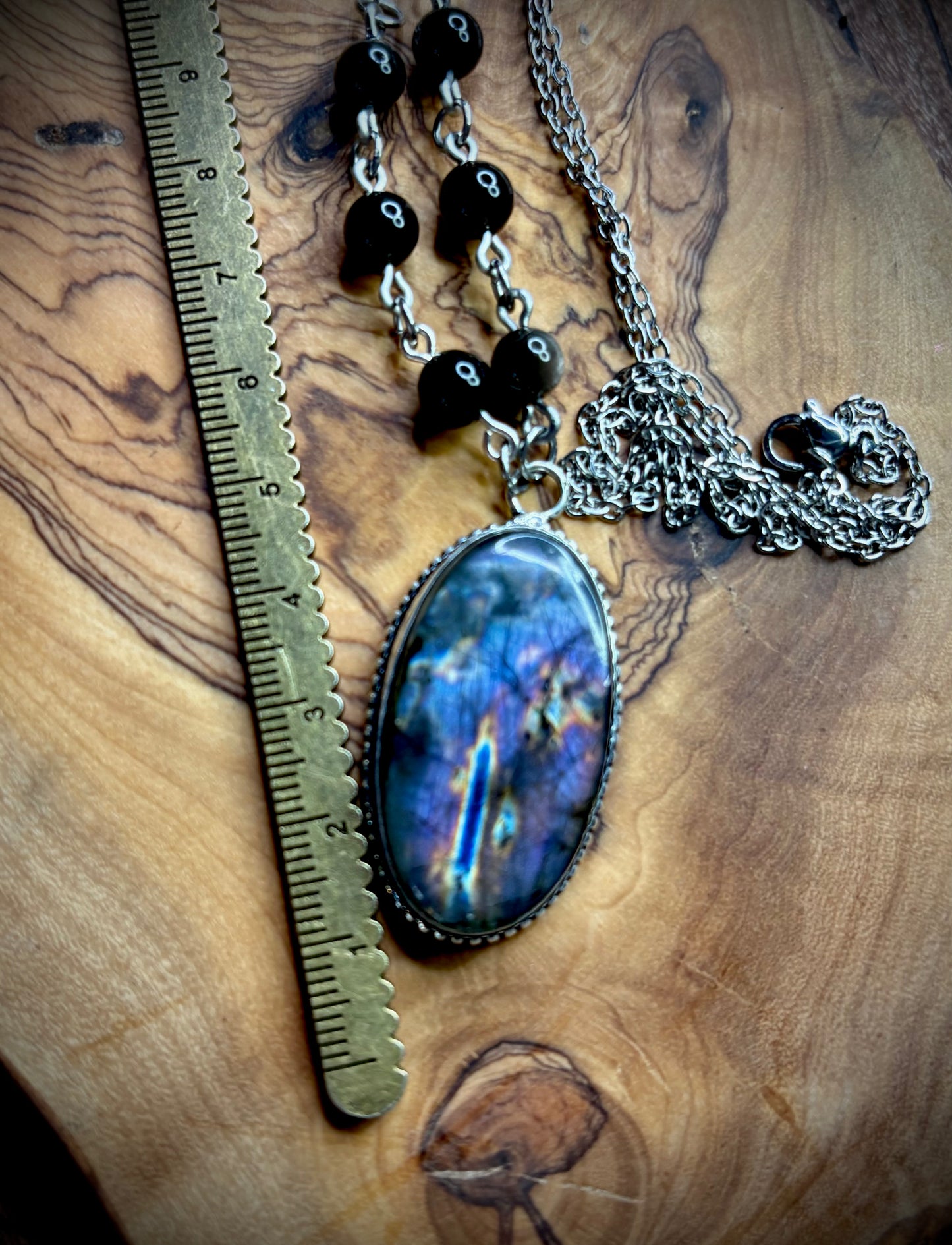 Oval Rainbow-Flash Labradorite Necklace