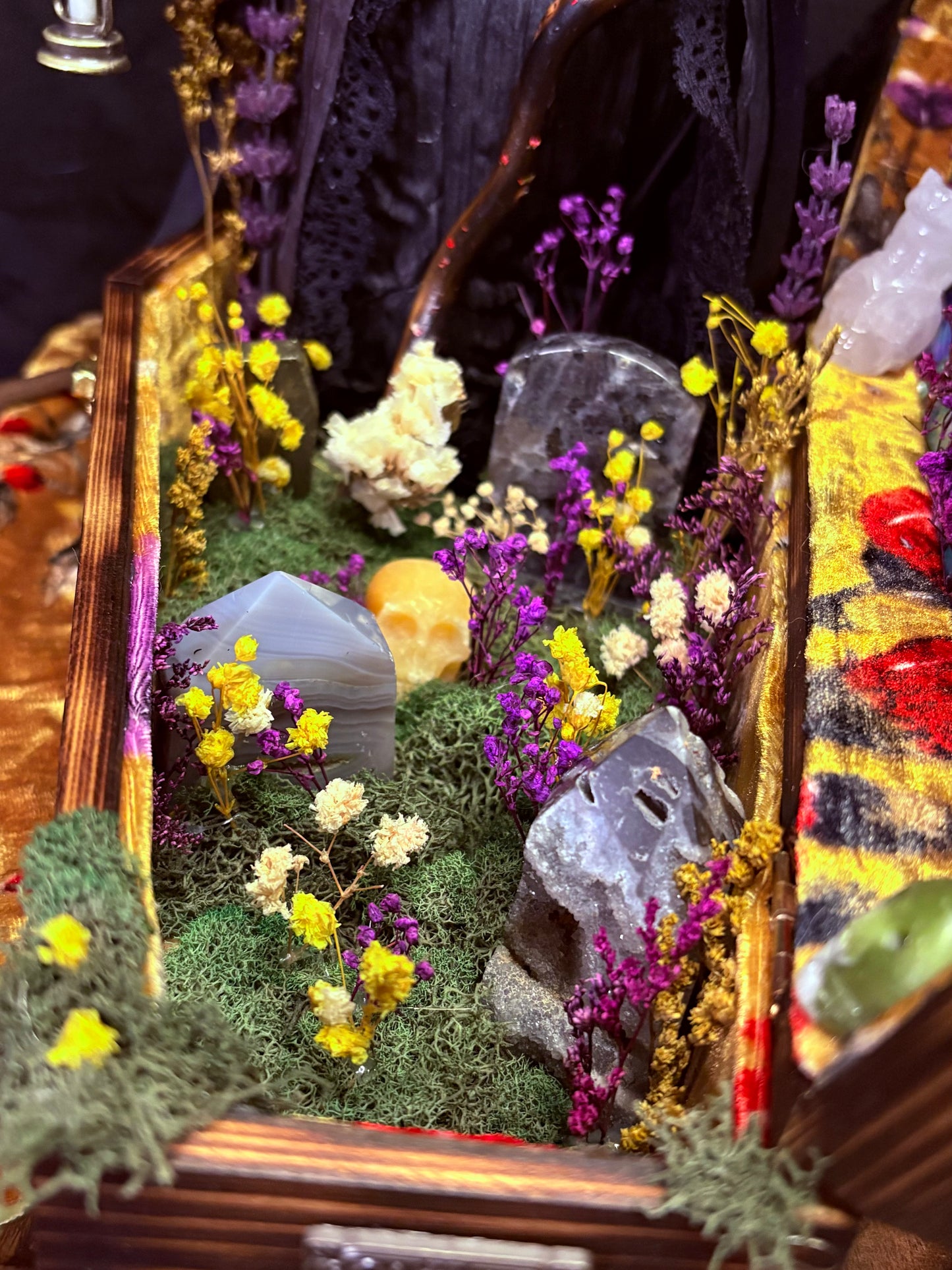 Death’s Garden : 1/1 Death Card Casket