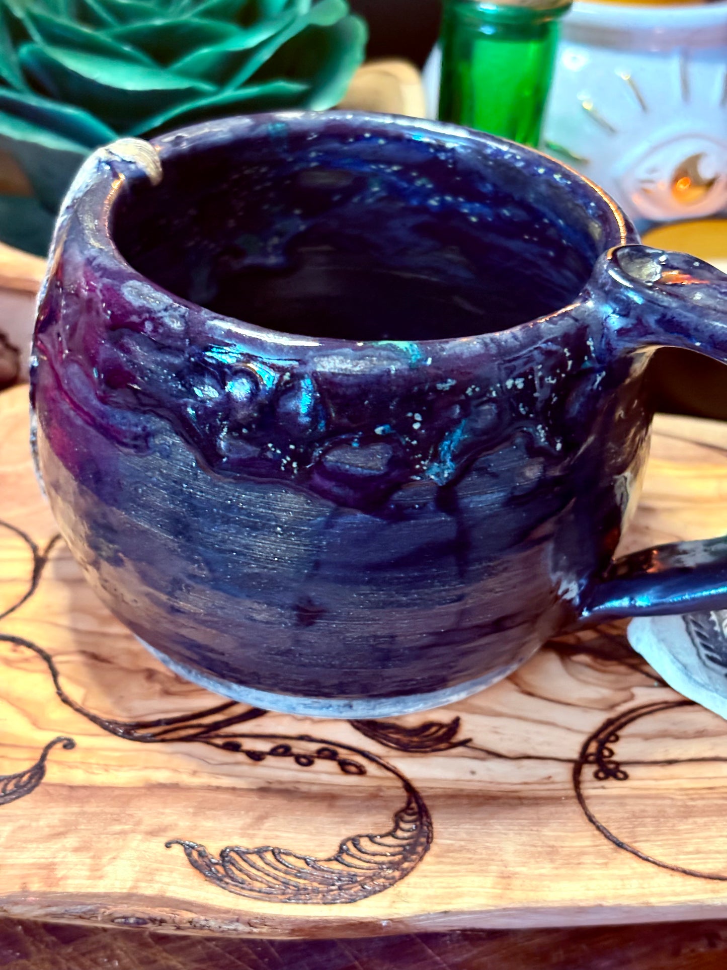 The Burnt Raven Handmade Pottery Mug
Made by Lorna Vincent of Laurel Highlands Pottery