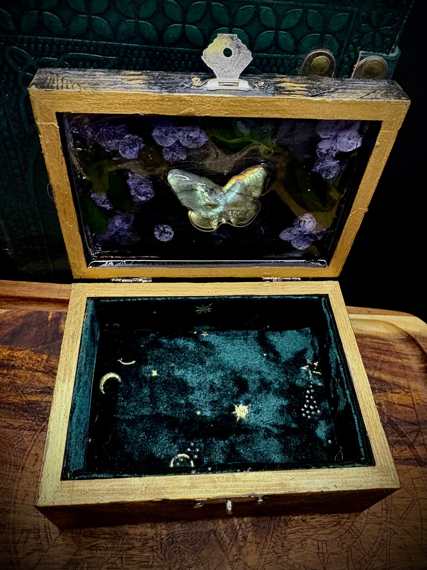The Hanged One — Hand-Painted Tarot Card Box (Original Design)