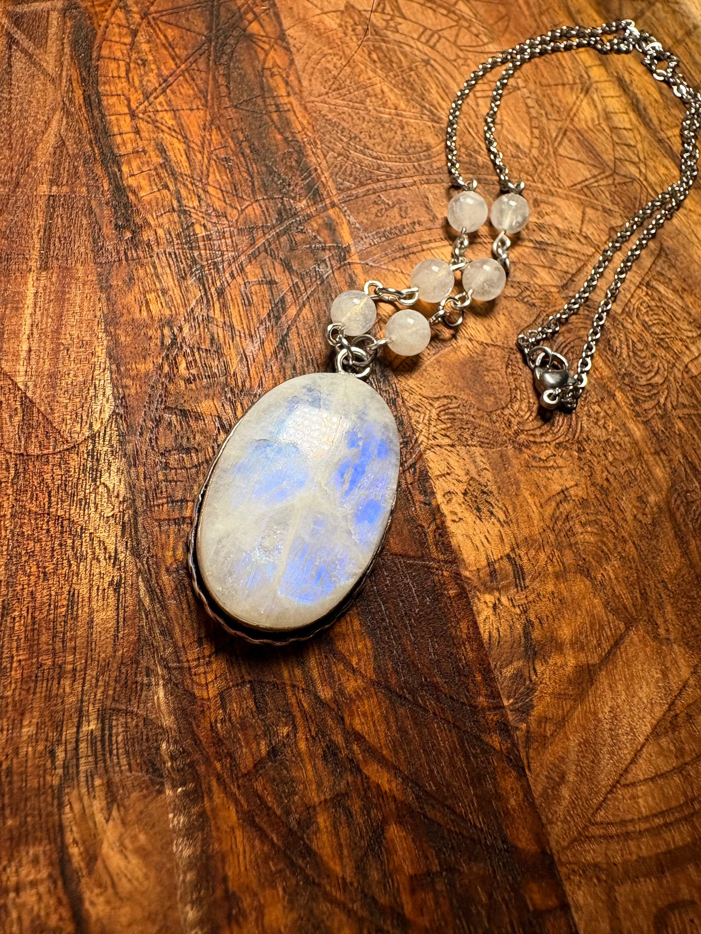 Dragon’s Eye Moonstone Necklace