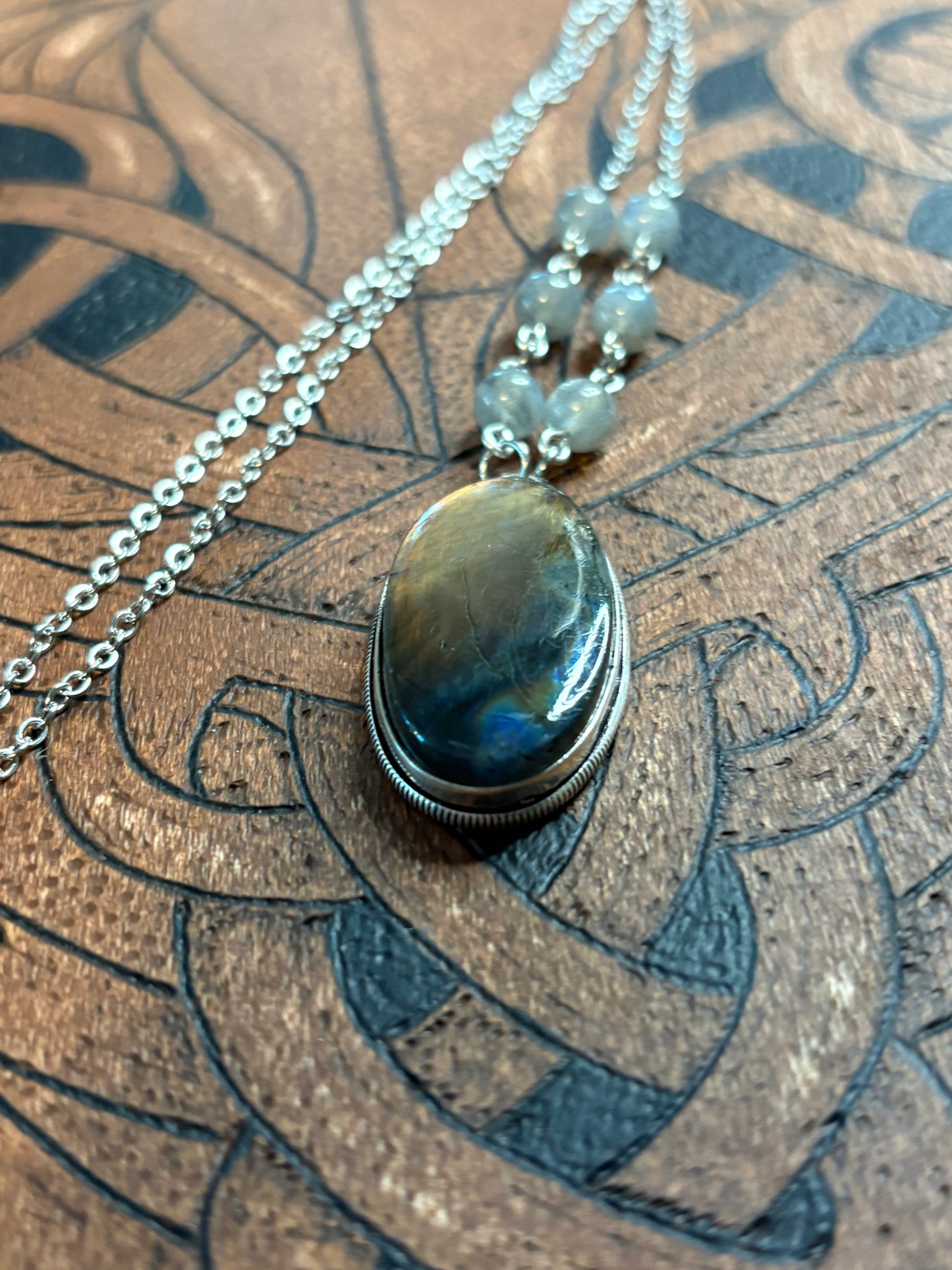 Labradorite oval Necklace